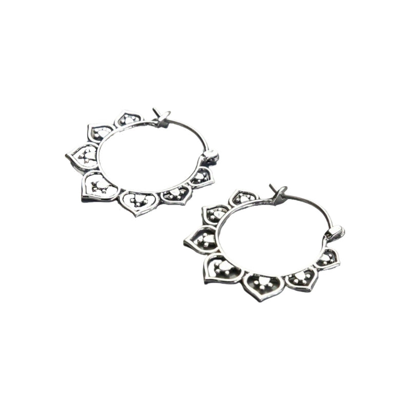 Orecchino vintage fatto a mano