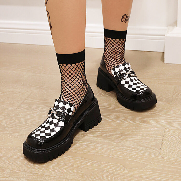 Scarpe Ortopediche Aggraziate dal Look Moderno