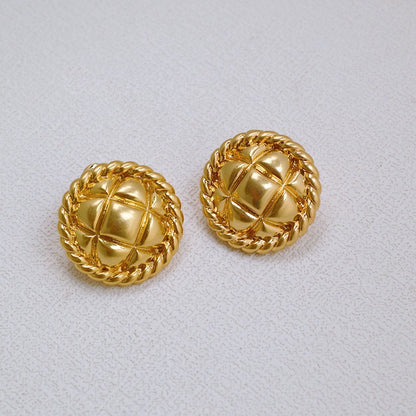 Oro Orecchino bellissimo con stile unico