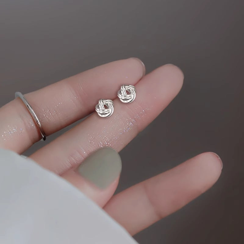 Orecchino classico dal fascino senza tempo