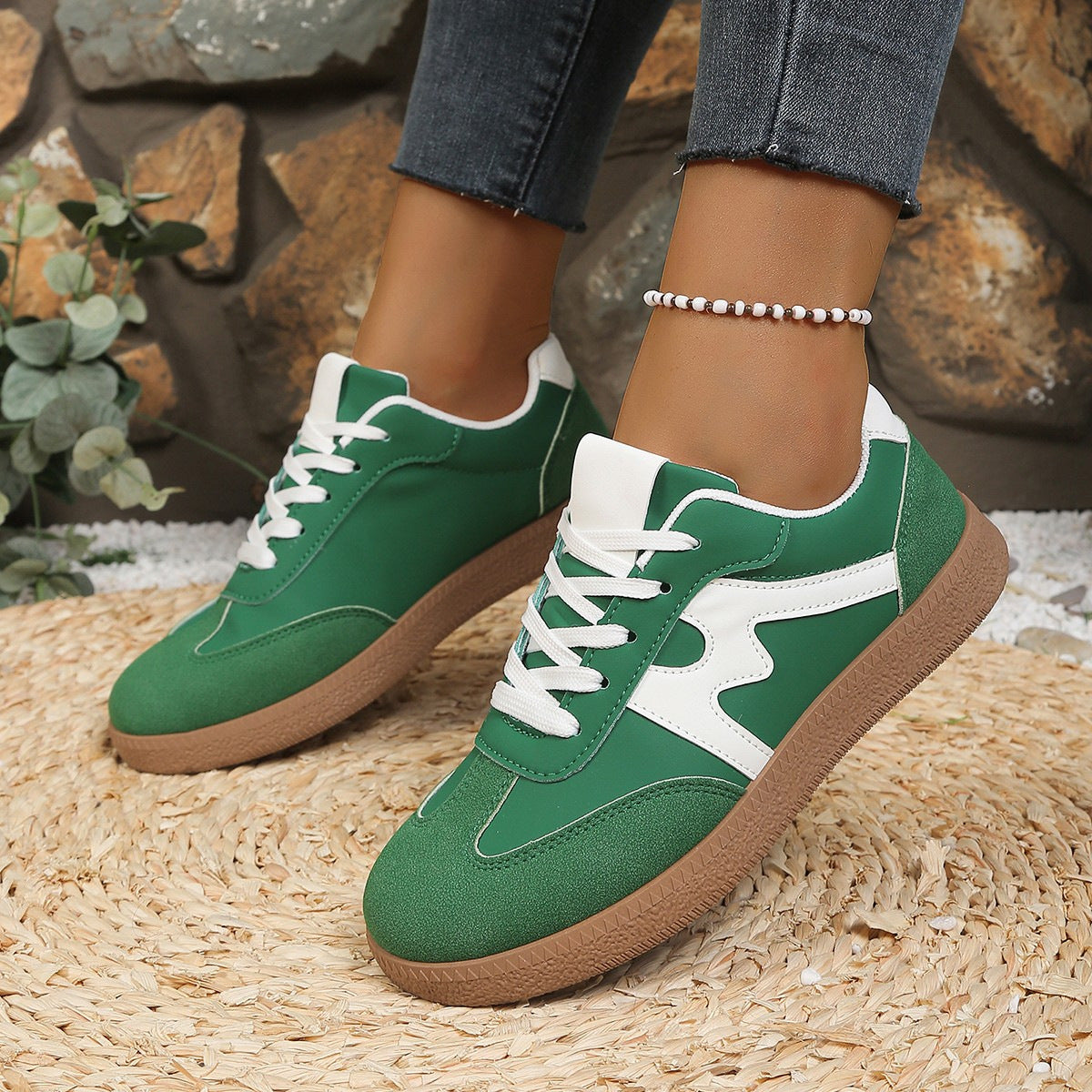 Scarpe Ortopediche Aggraziate dal Look Moderno