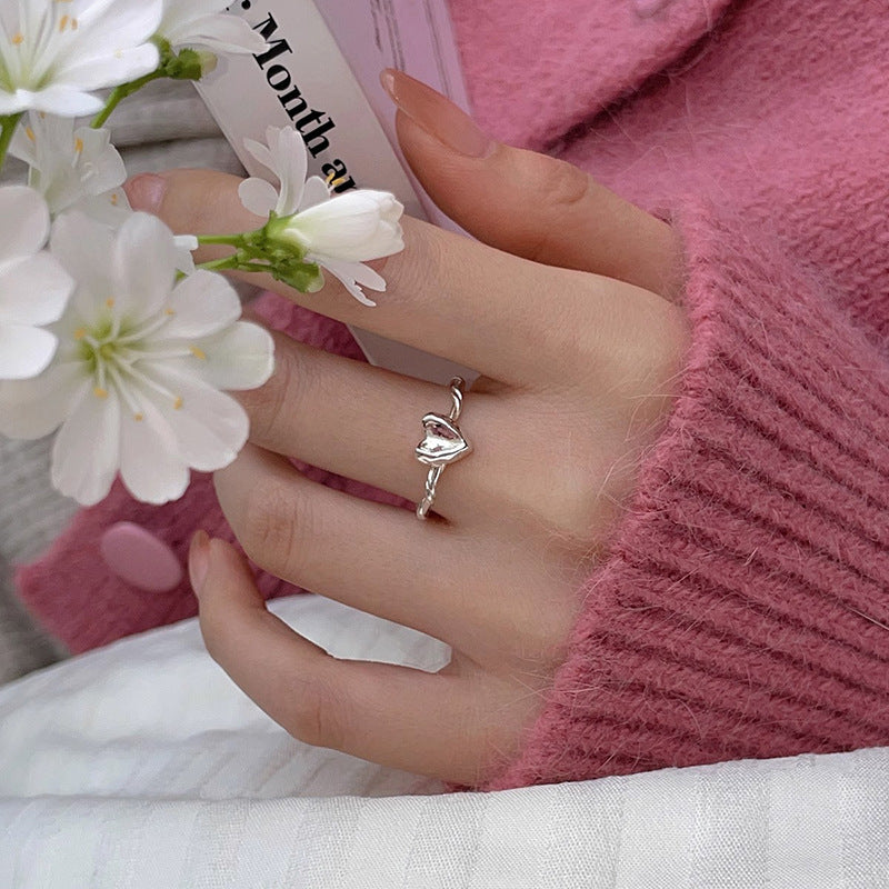 Anello bellissimo con stile unico