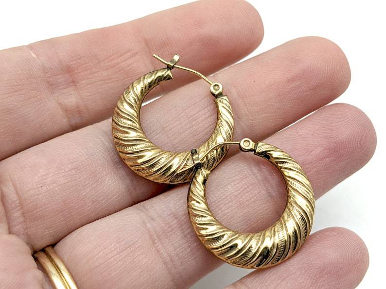 Orecchino romantico per momenti speciali