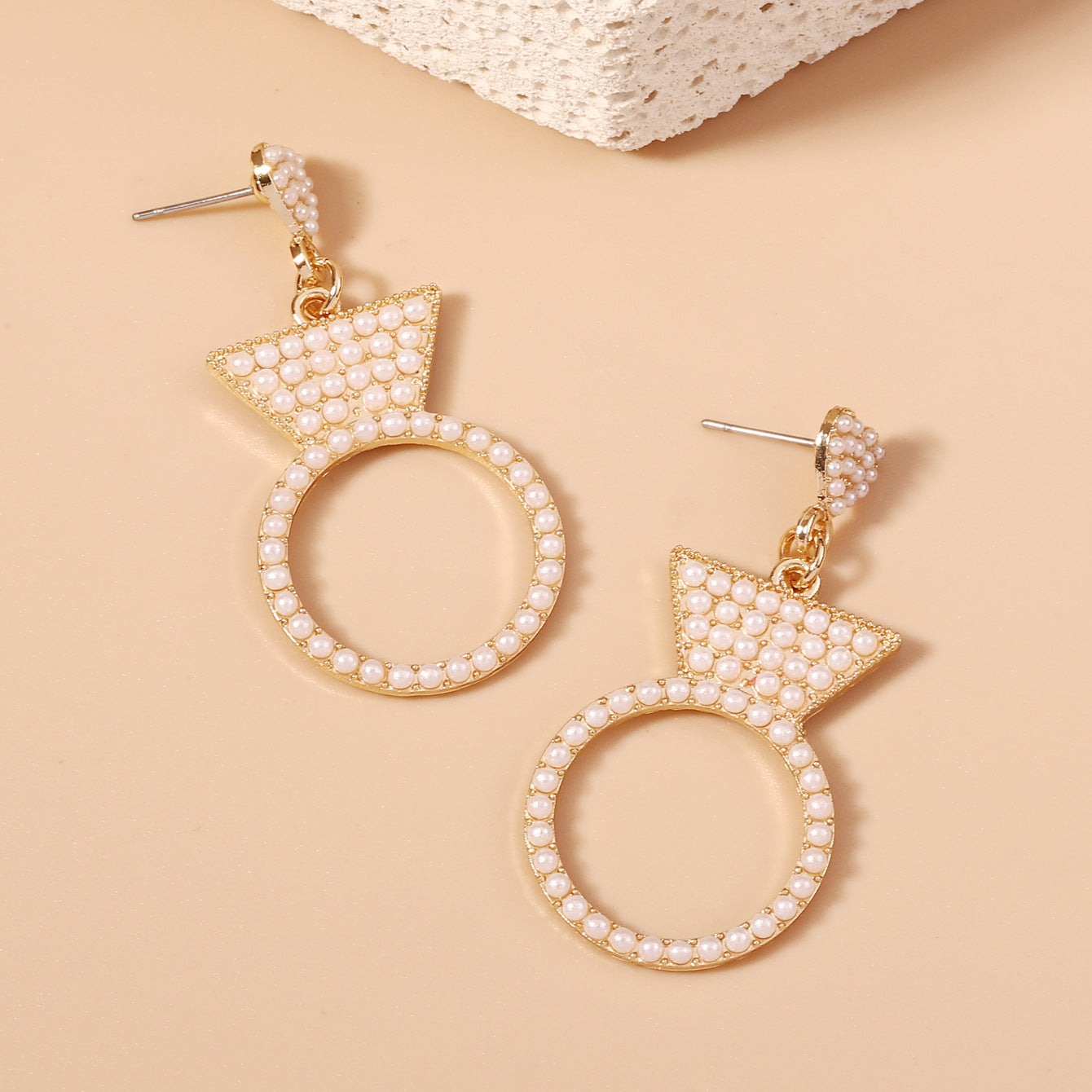 Perla Orecchino elegante per ogni occasione