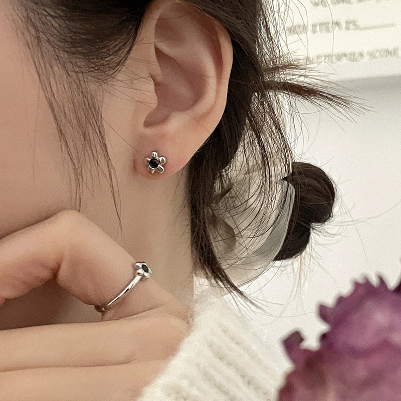 Orecchino classico dal fascino senza tempo