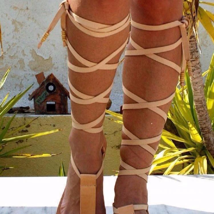 Sandali Ortopediche Aggraziate dal Look Moderno