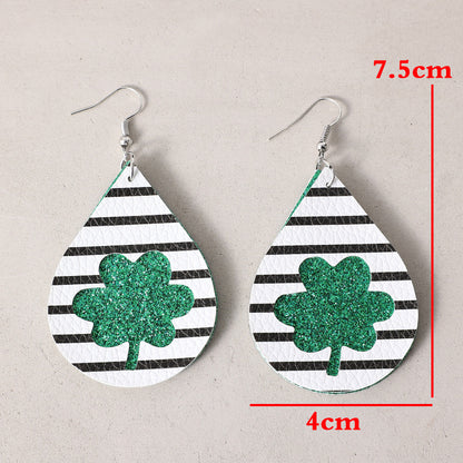 Orecchino artigianale delicato