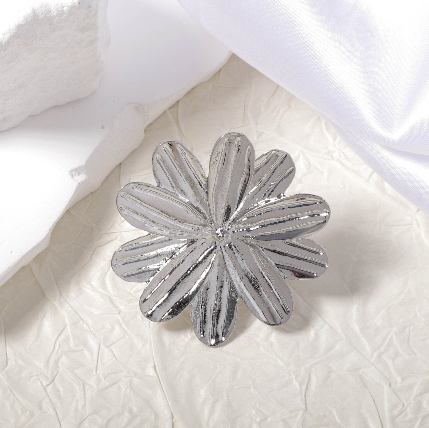 Anello elegante per ogni occasione