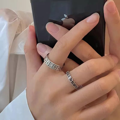 Anello bellissimo con stile unico