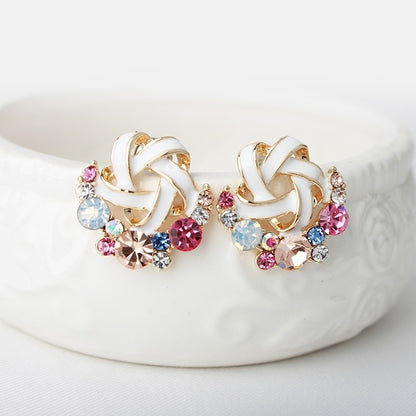 Orecchino bellissimo con stile unico