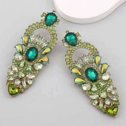 Orecchino bellissimo con stile unico