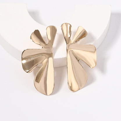 Orecchino bellissimo con stile unico