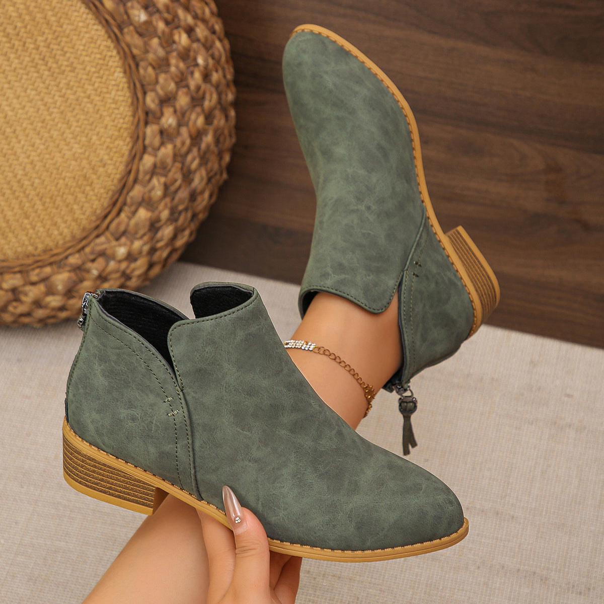 Stivali Ortopediche Aggraziate dal Look Moderno