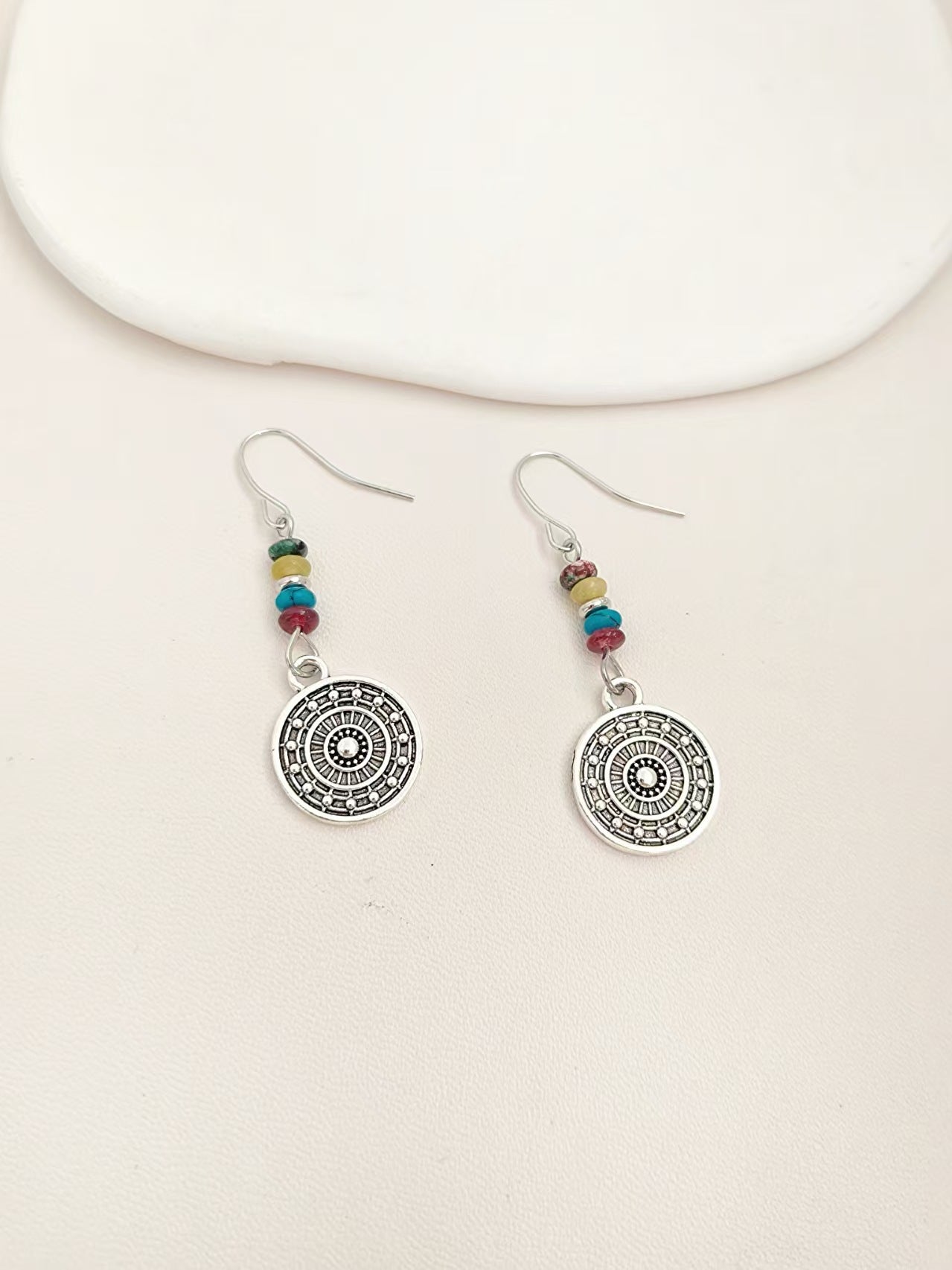 Orecchino classico dal fascino senza tempo