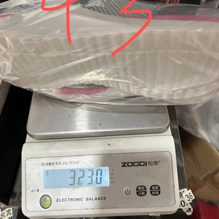 Scarpe Ortopediche Aggraziate dal Look Moderno