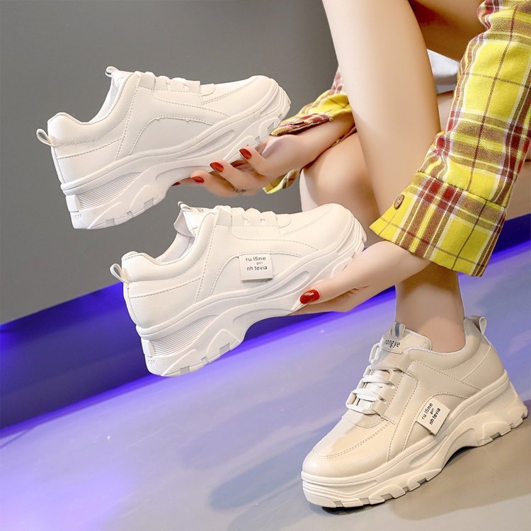 Scarpe Ortopediche Ispirate al Vintage