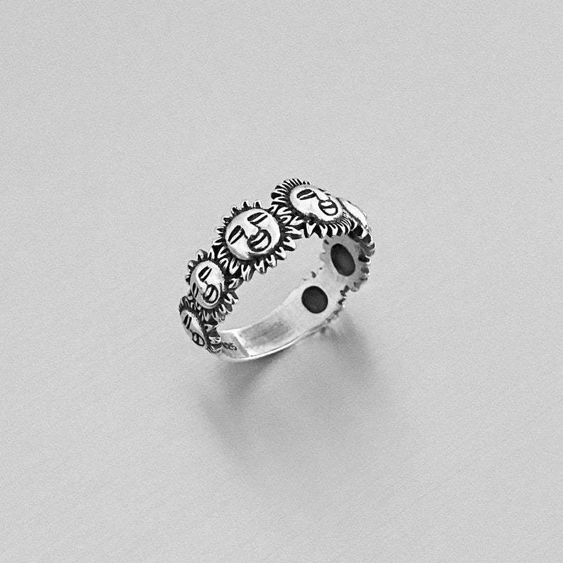 Anello affascinante per ogni occasione