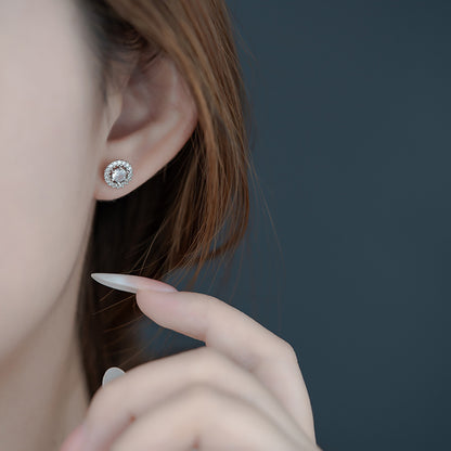 Orecchino affascinante per ogni occasione