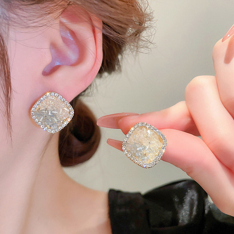 Orecchino vintage fatto a mano