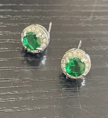 Orecchino affascinante per ogni occasione