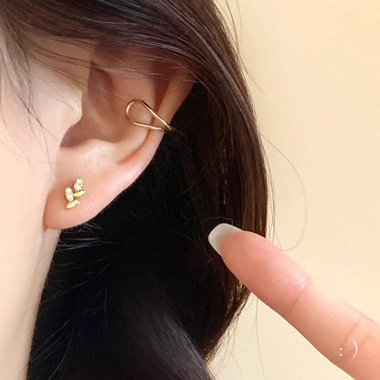 Orecchino artigianale delicato