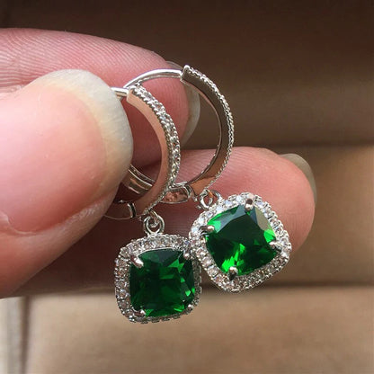 Orecchino elegante per ogni occasione