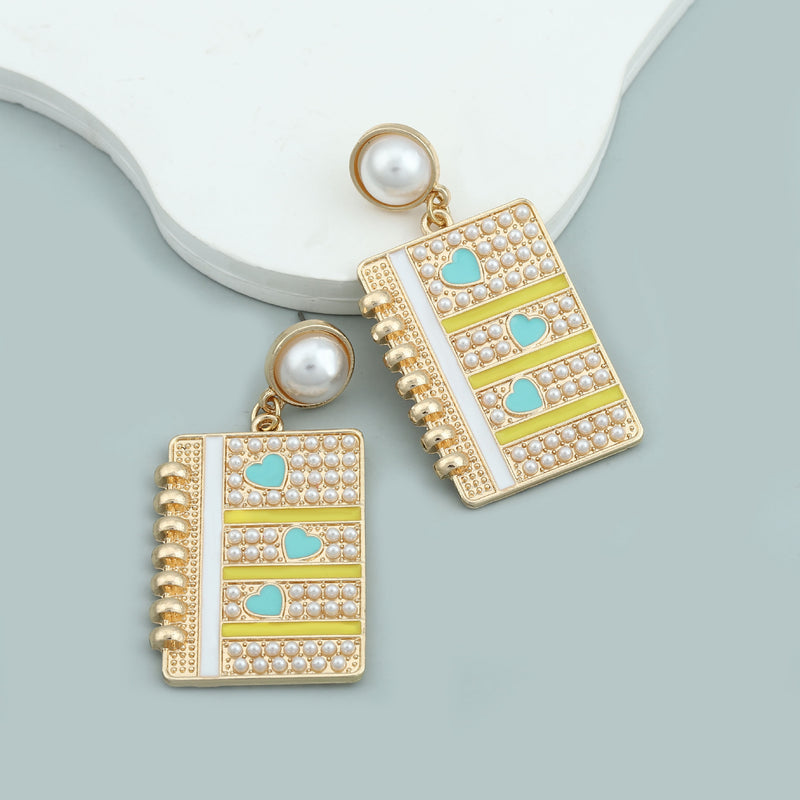 Orecchino bellissimo con stile unico