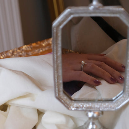 Anello bellissimo con stile unico