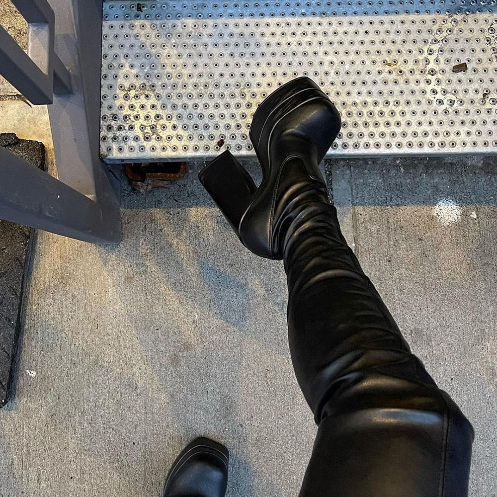 Stivali ortopedici aggraziati per un look moderno
