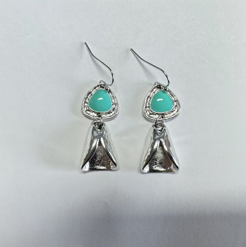 Orecchino vintage fatto a mano