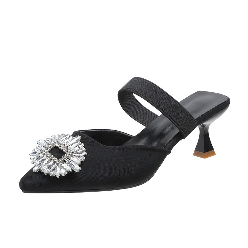 Sandali Ortopediche Aggraziate dal Look Moderno