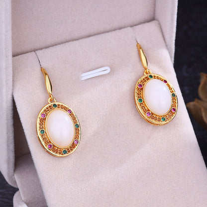 Orecchino artigianale delicato