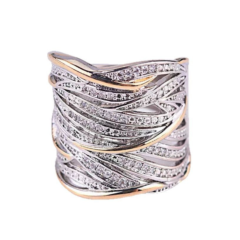 Oro Anello bellissimo con stile unico