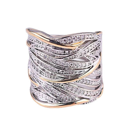 Oro Anello bellissimo con stile unico