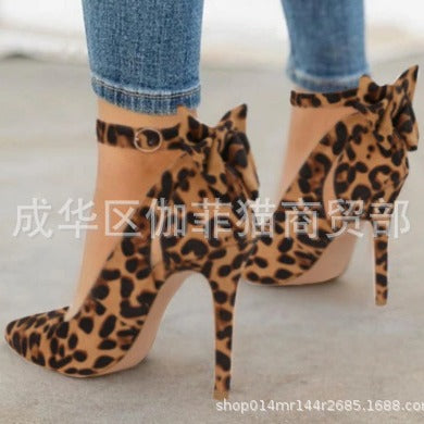 Scarpe Ortopediche Aggraziate dal Look Moderno