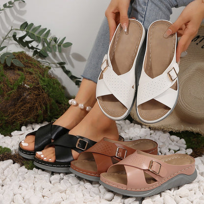 Sandali Ortopediche Aggraziate dal Look Moderno