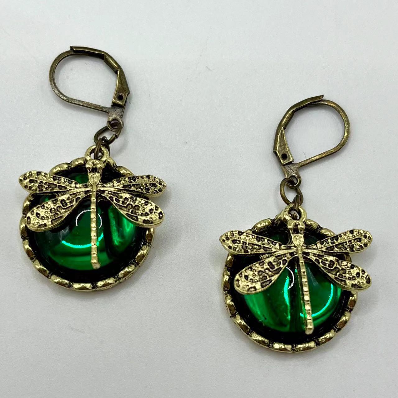 Orecchino elegante per ogni occasione