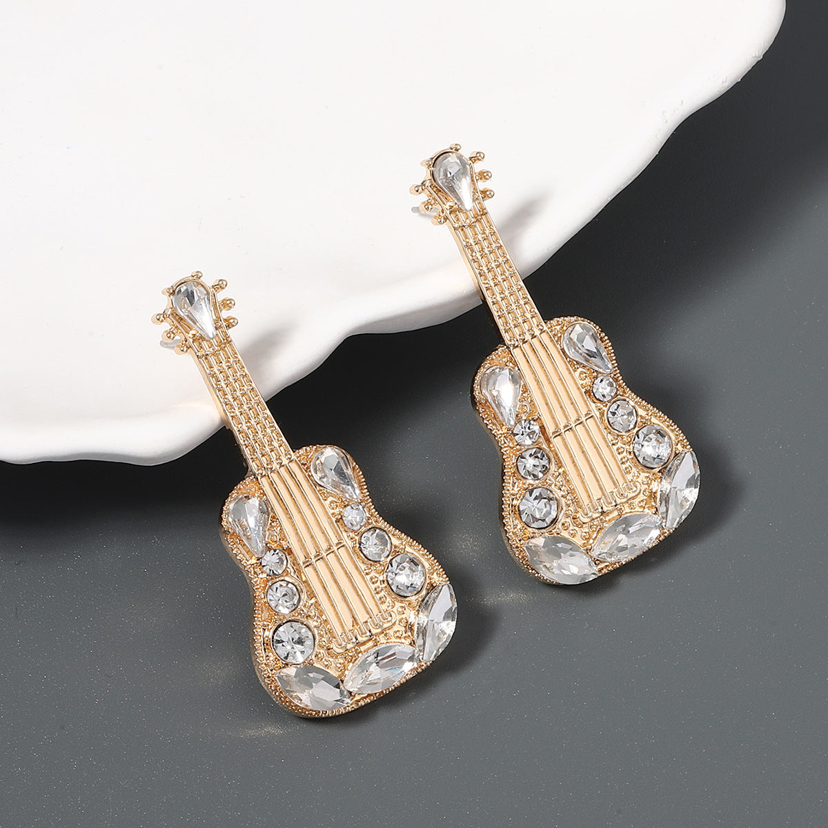 Orecchino affascinante per ogni occasione