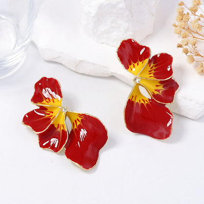 Orecchino artigianale delicato