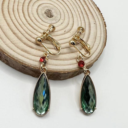 Orecchino classico dal fascino senza tempo