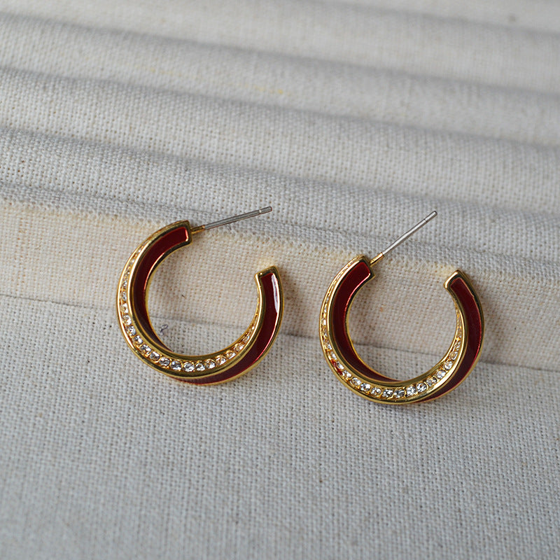 Oro Orecchino bellissimo con stile unico