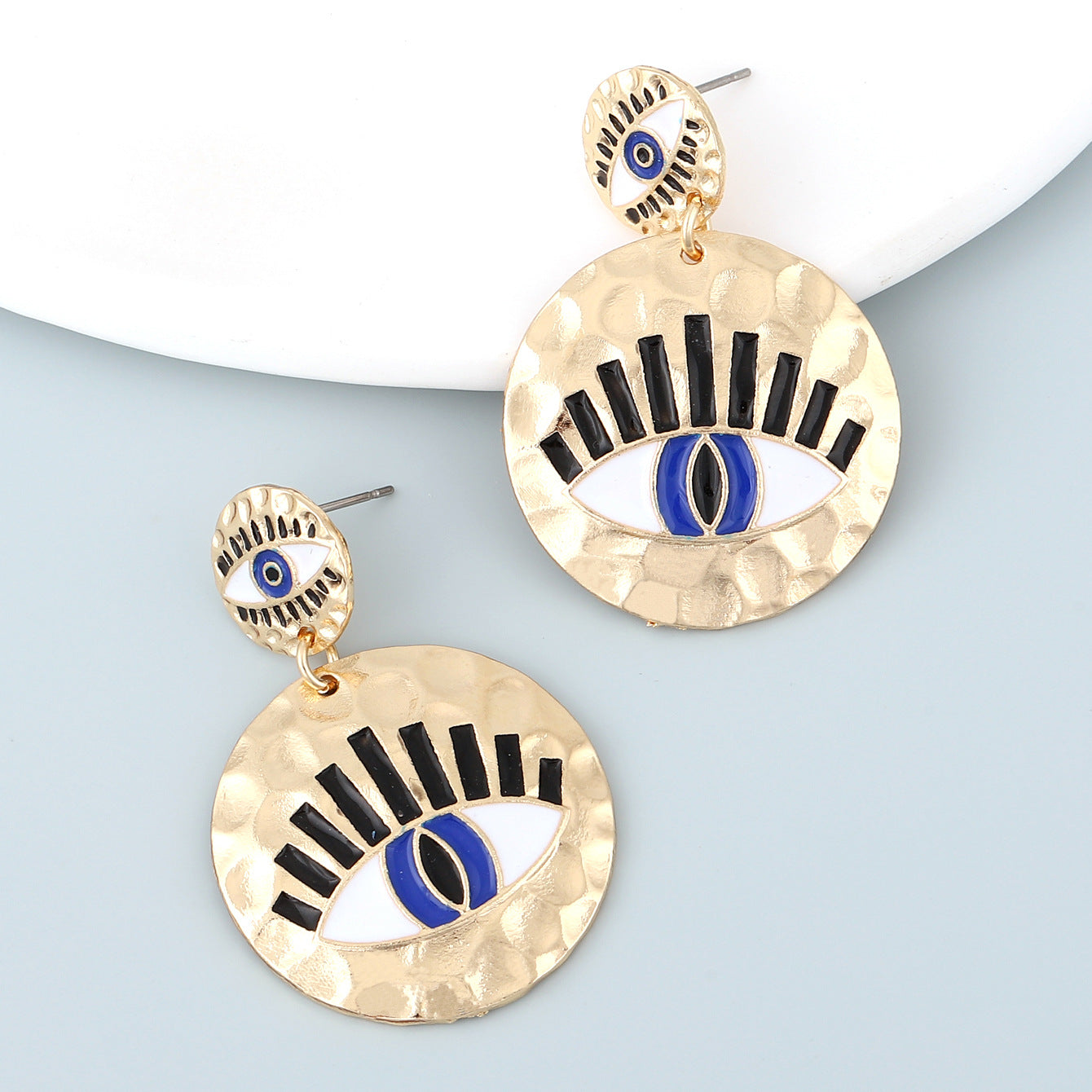 Orecchino affascinante per ogni occasione