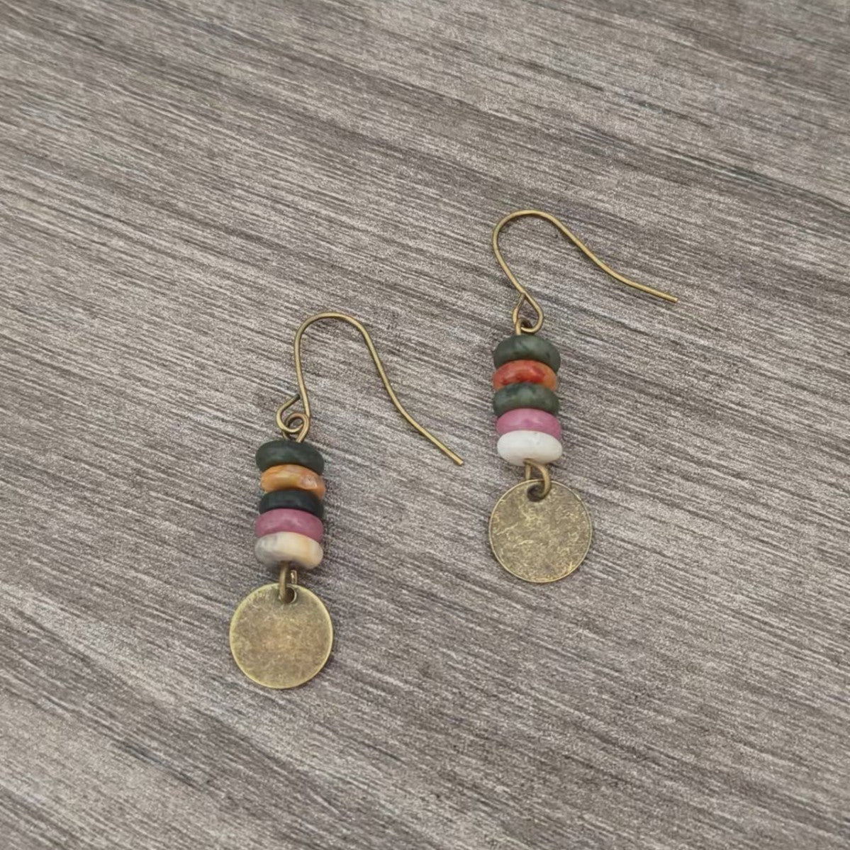 Orecchino bellissimo con stile unico