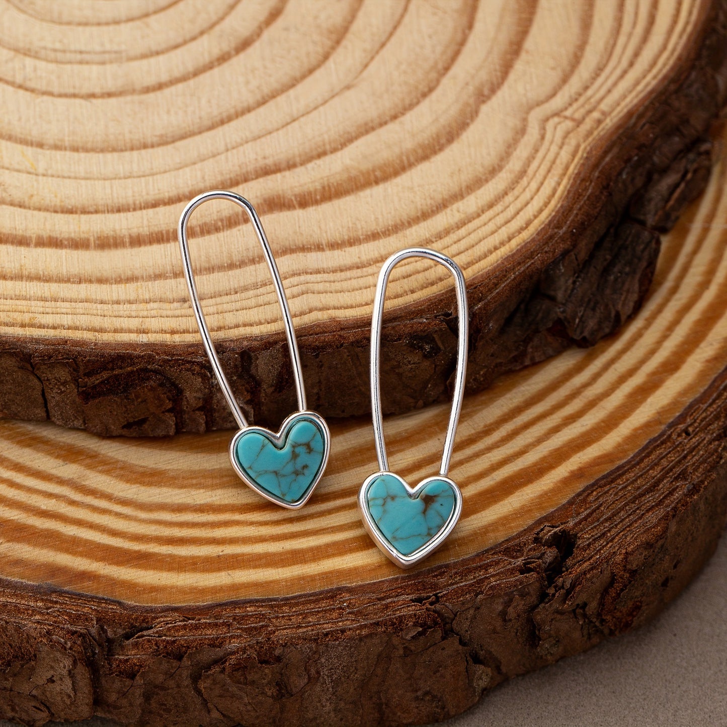 Orecchino classico dal fascino senza tempo