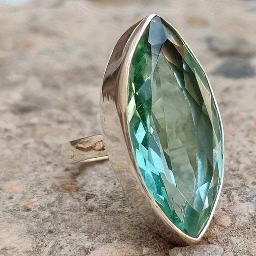 Anello elegante per ogni occasione