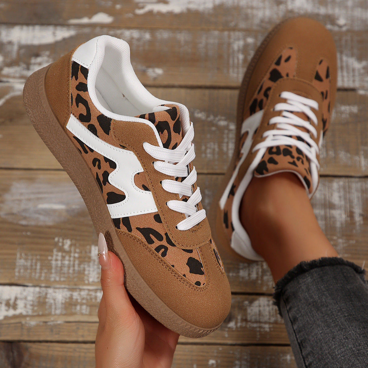 Sneakers Ortopediche Eleganti per Ogni Passo