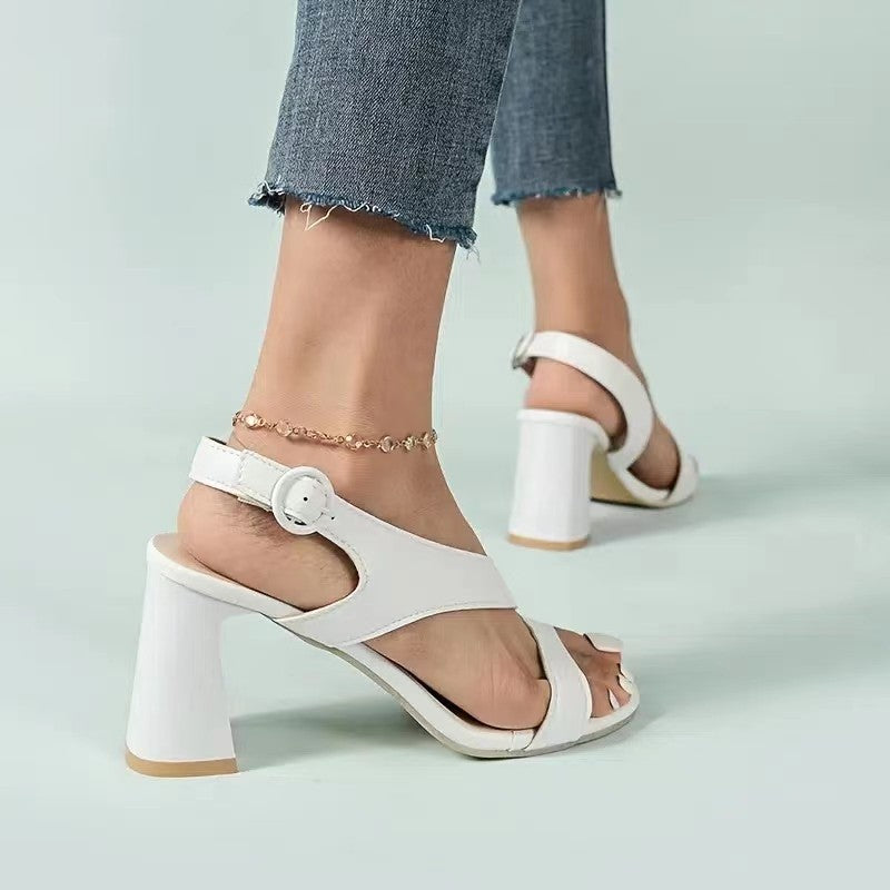 Sandali Ortopediche Aggraziate dal Look Moderno
