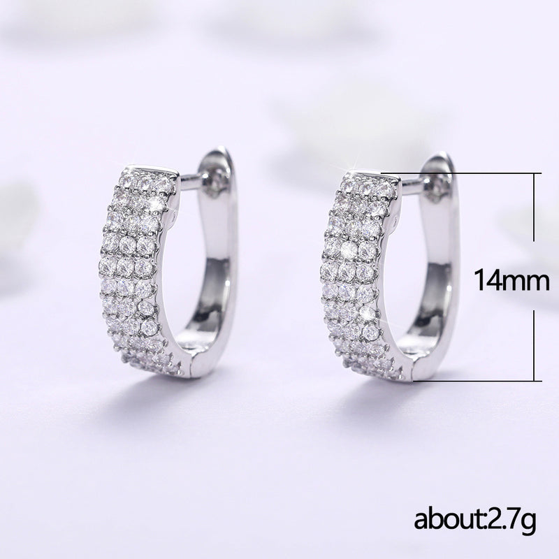 Orecchino artigianale delicato