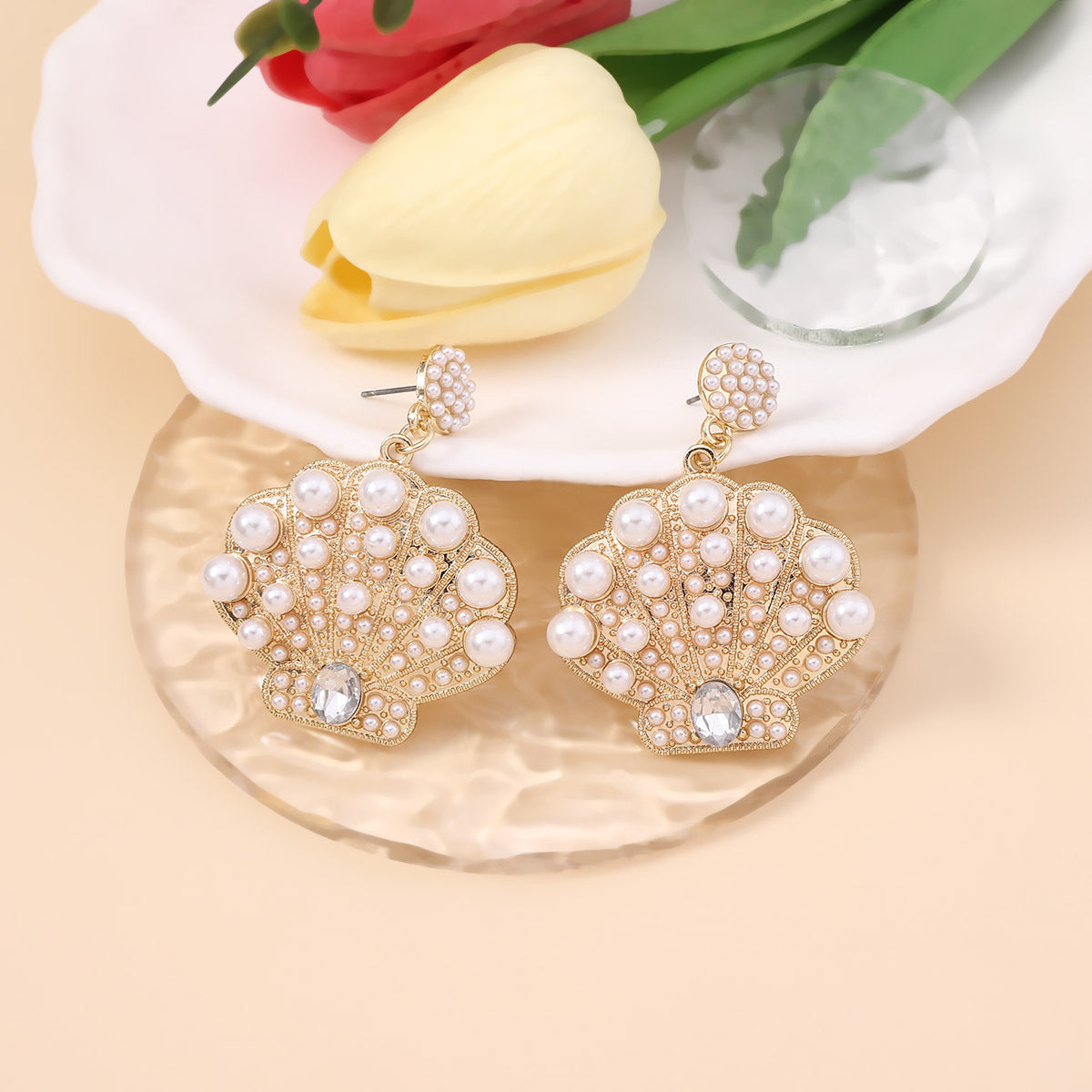 Perla Orecchino classico dal fascino senza tempo