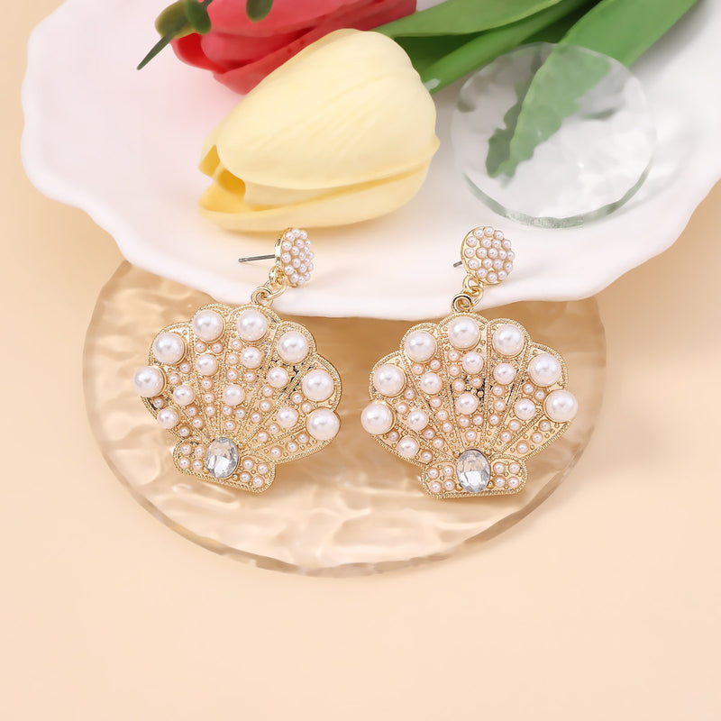 Perla Orecchino classico dal fascino senza tempo